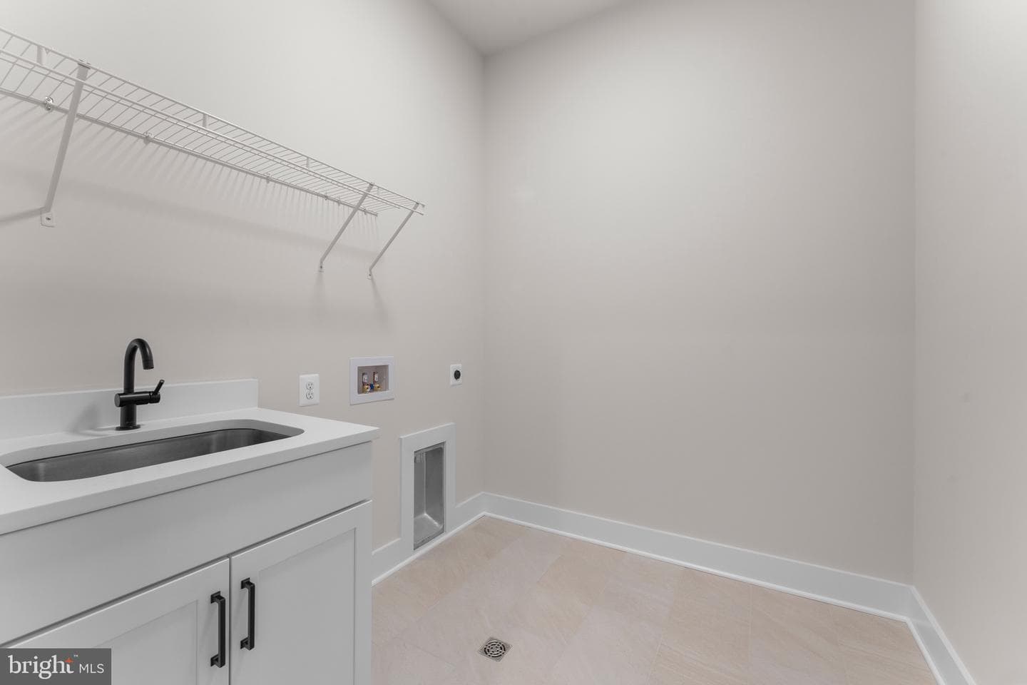 4F Windemeer Ln photo 26