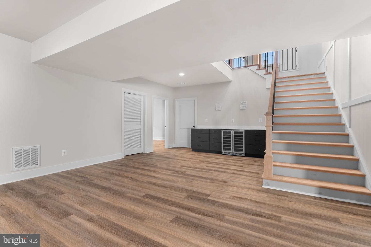 4F Windemeer Ln photo 28