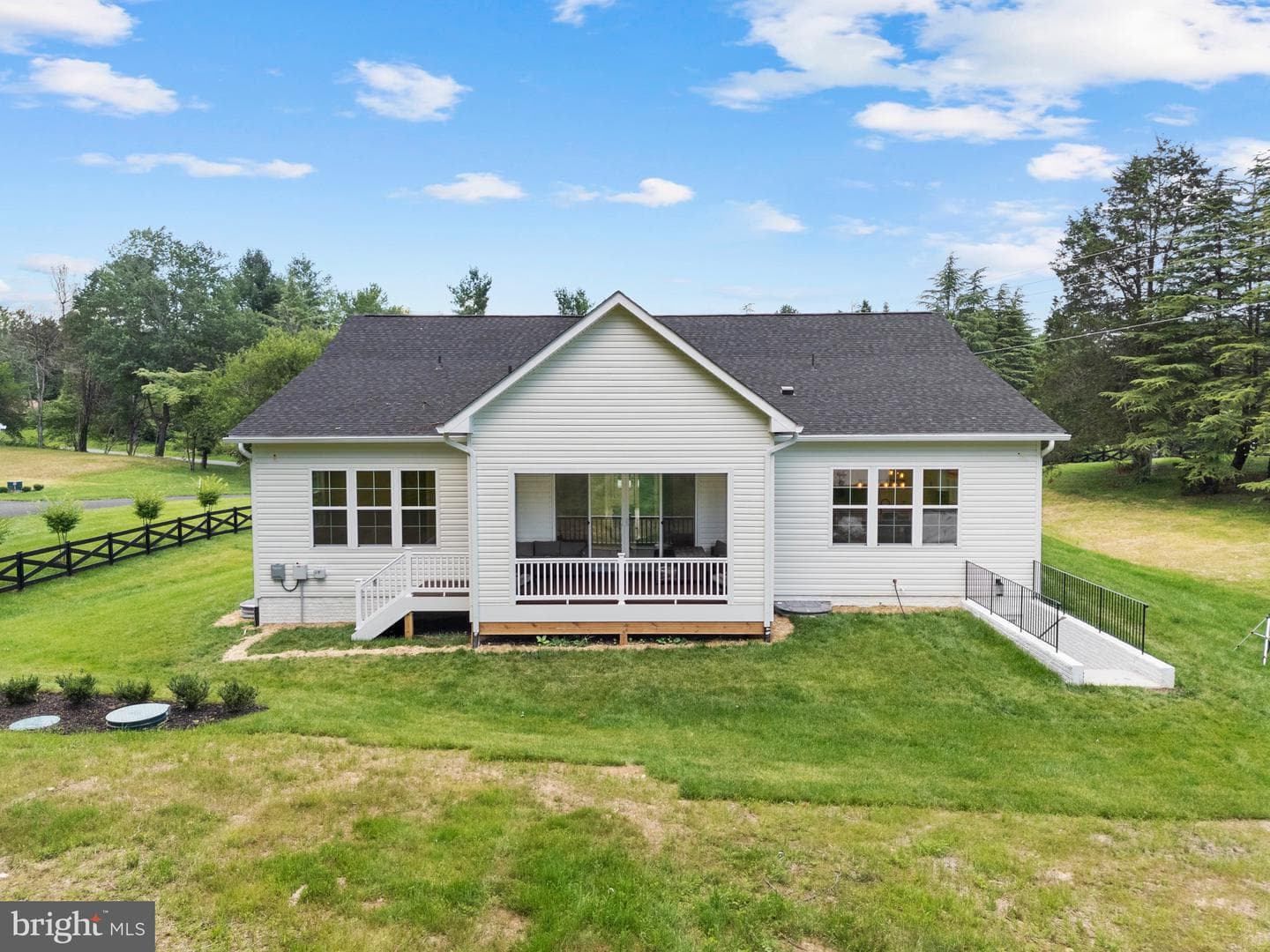 4F Windemeer Ln photo 33