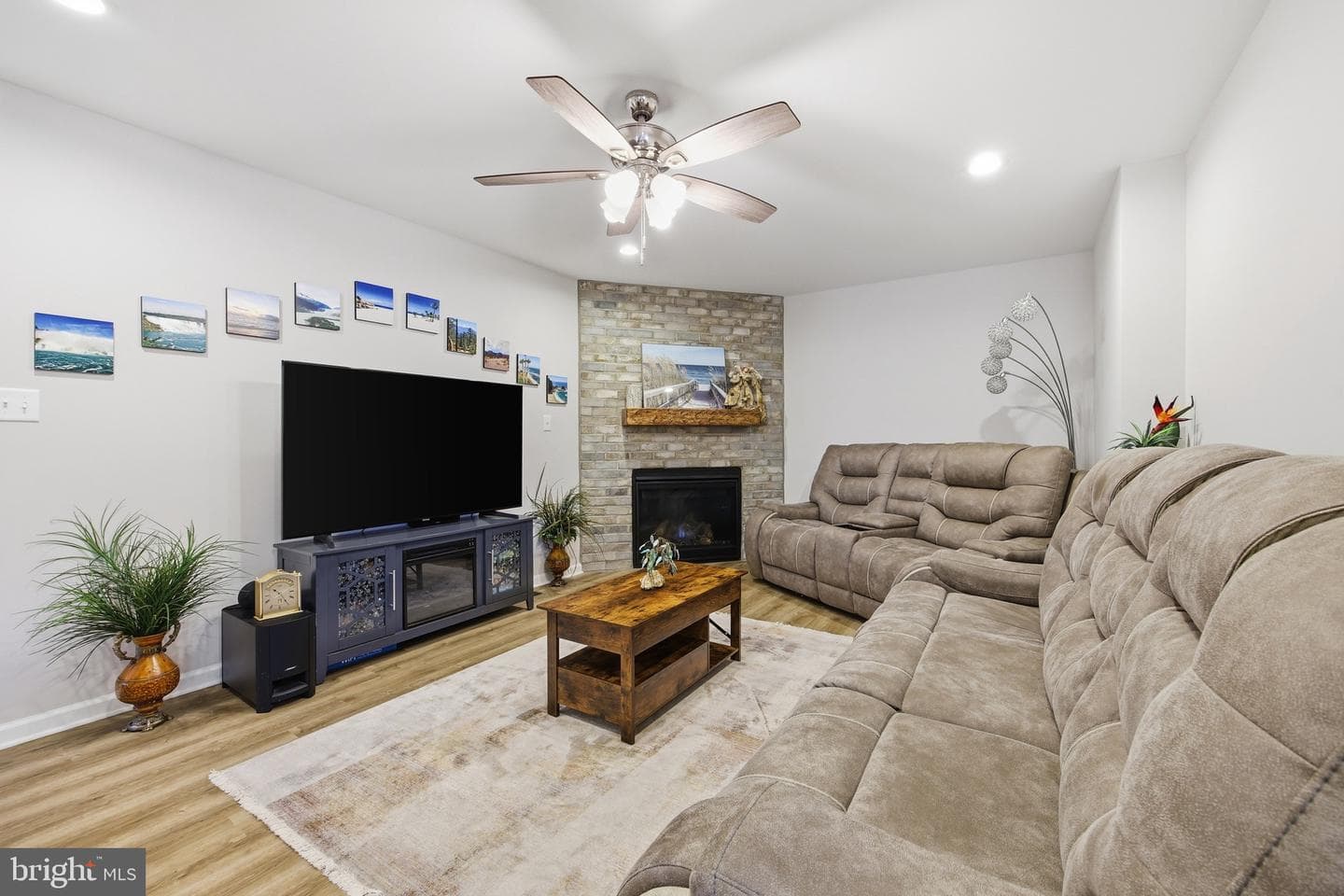 558 Great Oak Court photo 11
