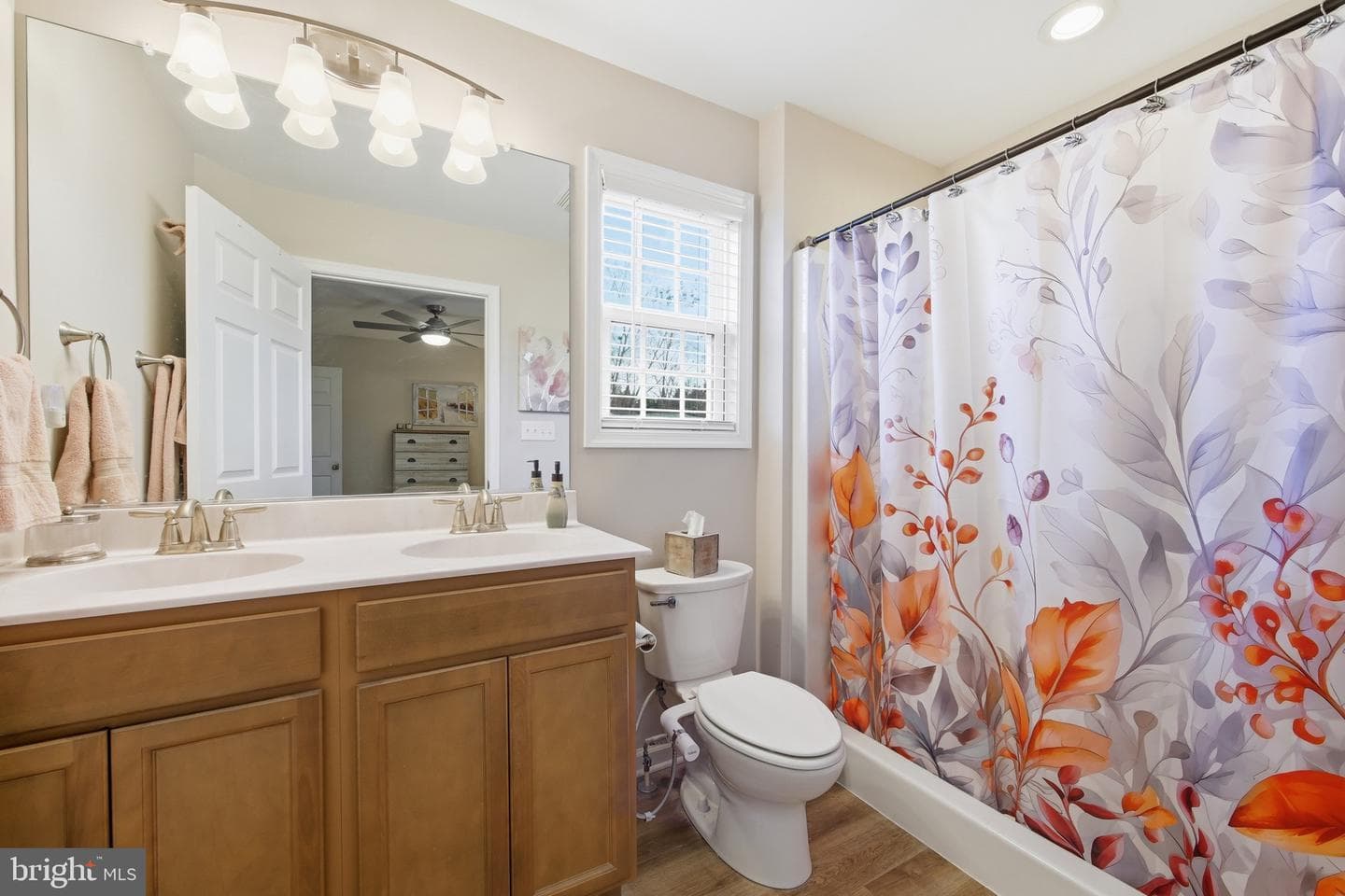 558 Great Oak Court photo 19