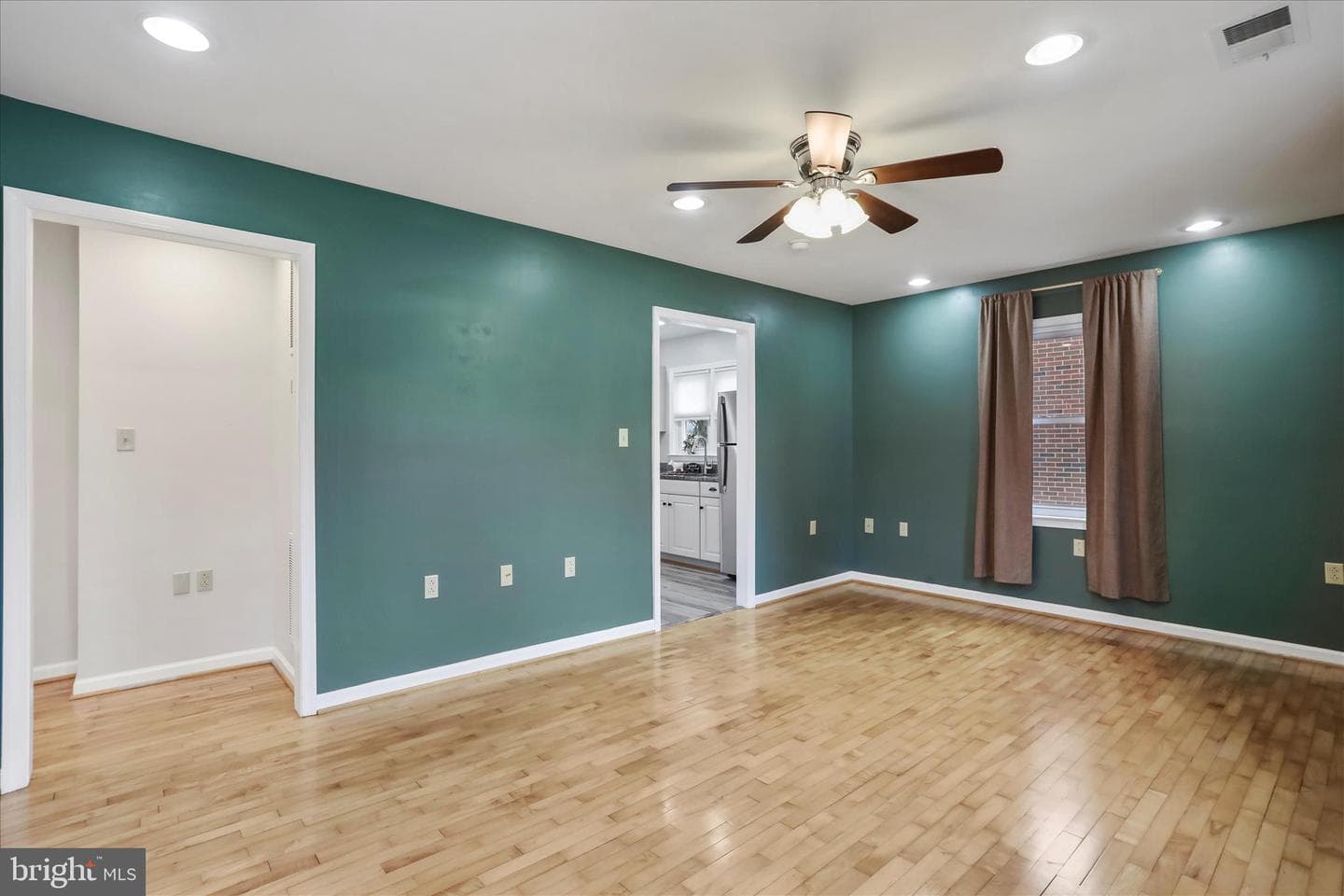 149 Brown Street photo 5