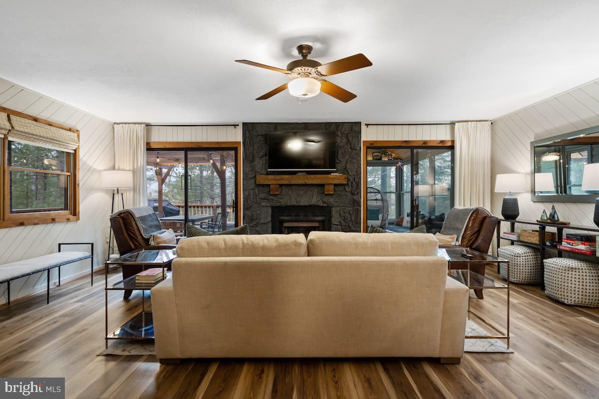 162 Forrest Street photo 23