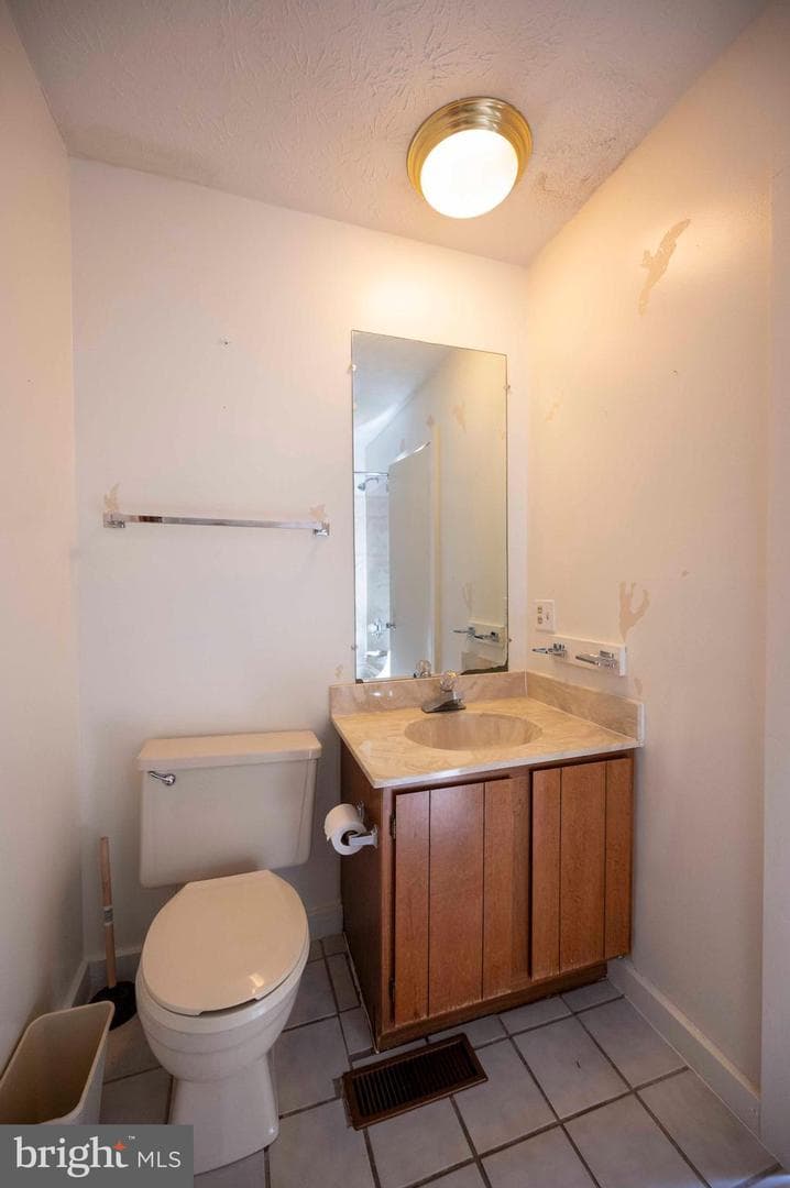 377 Spitz #100 A&b photo 62