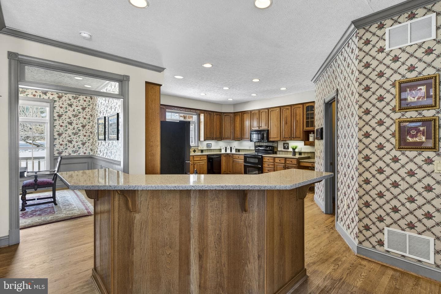 256 Cliffside Drive photo 19