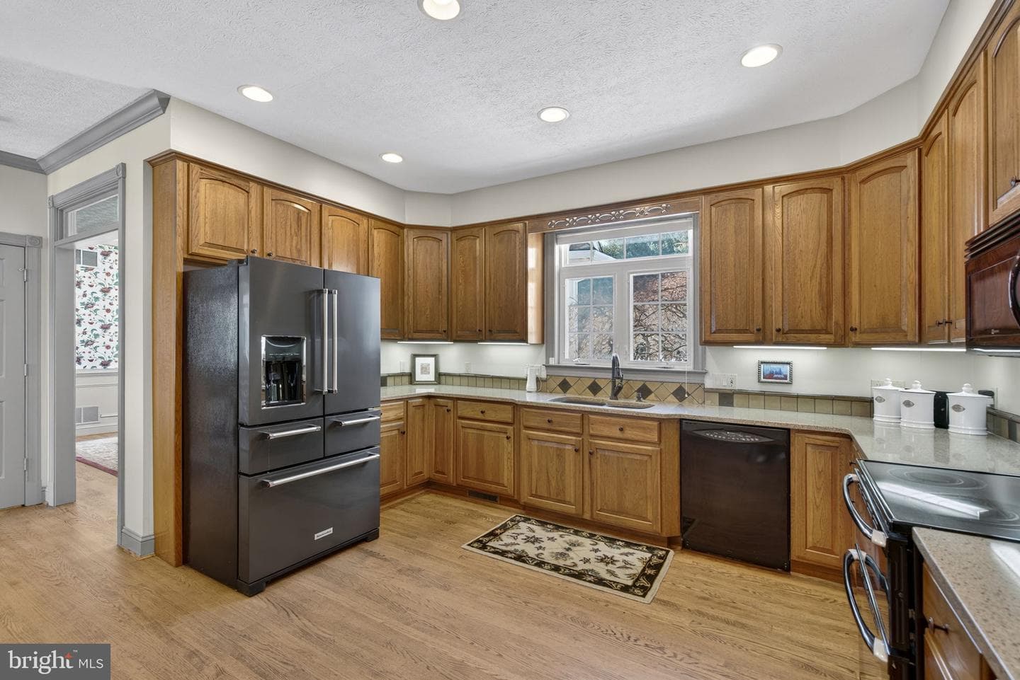 256 Cliffside Drive photo 22