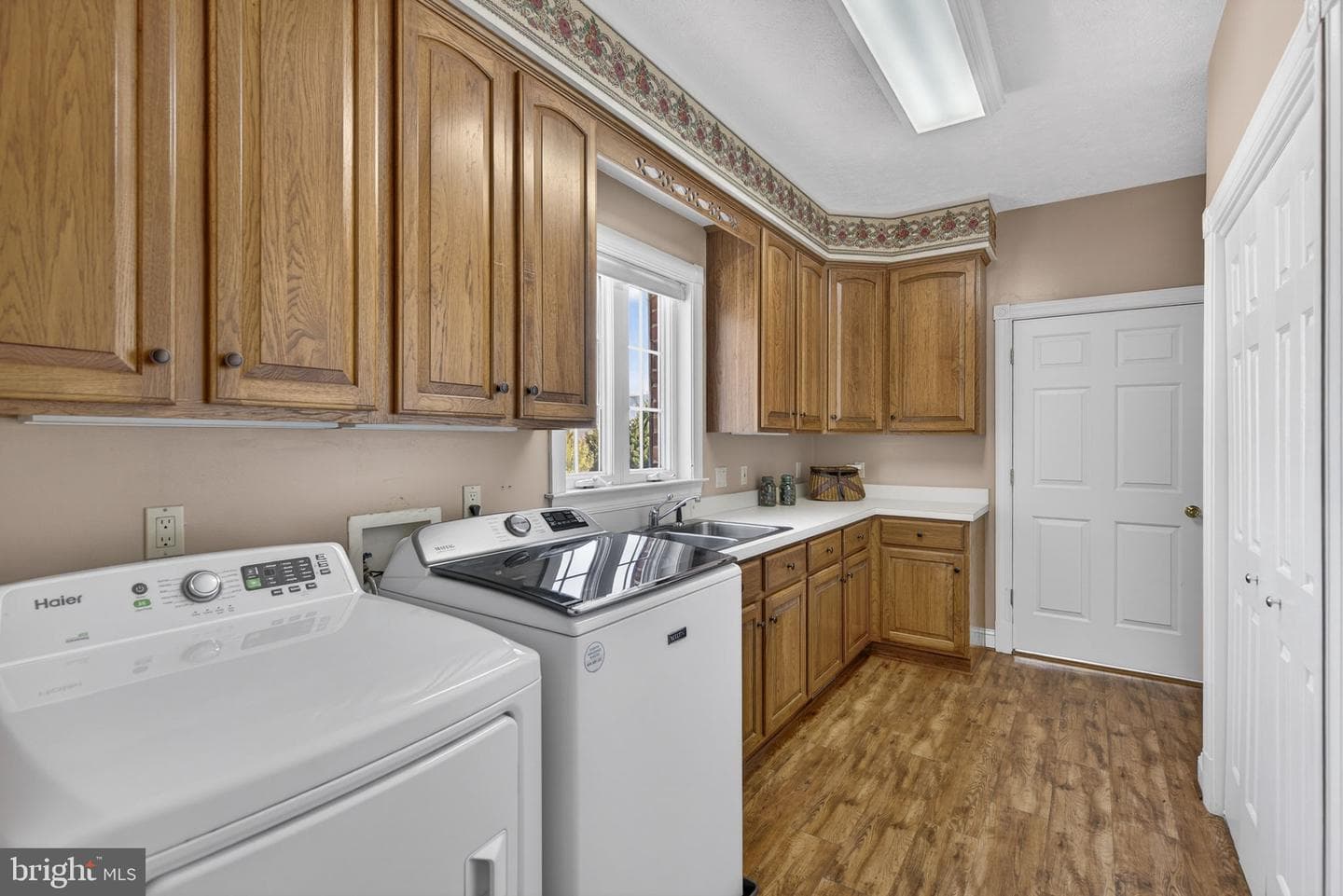 256 Cliffside Drive photo 26