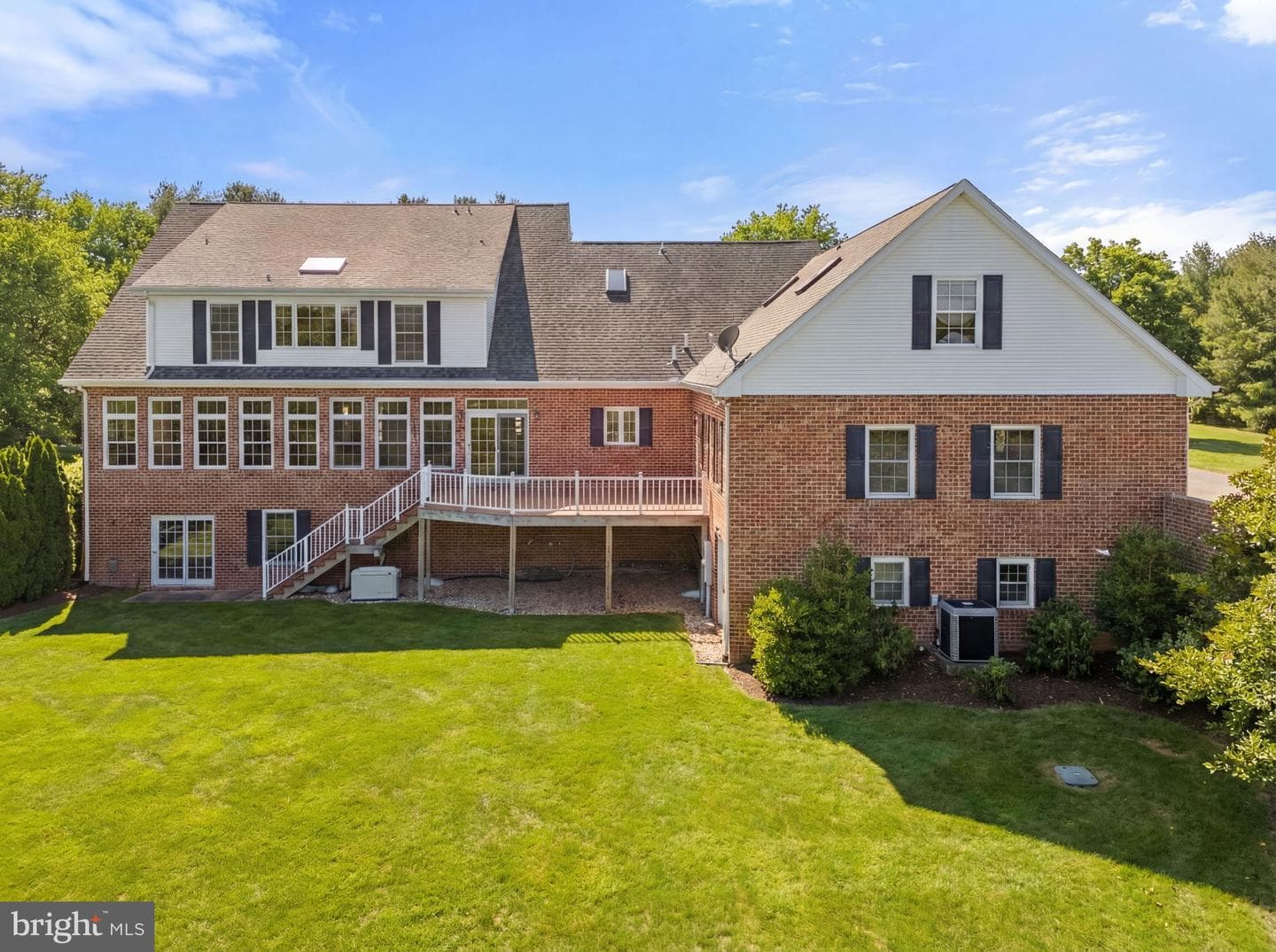 256 Cliffside Drive photo 69