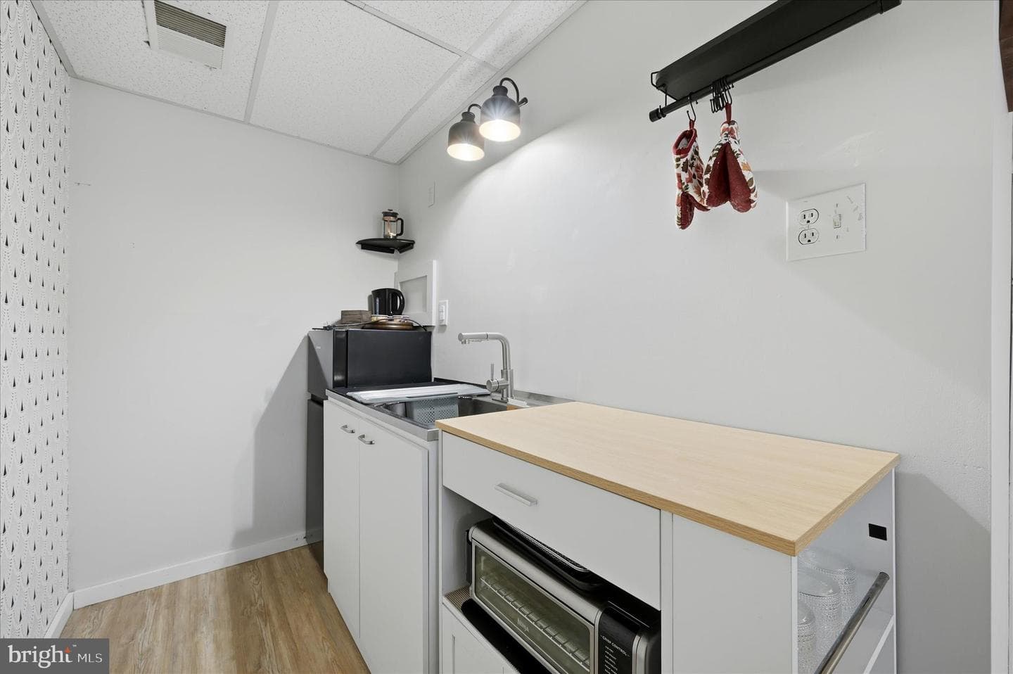 475 King St A #13 A photo 42