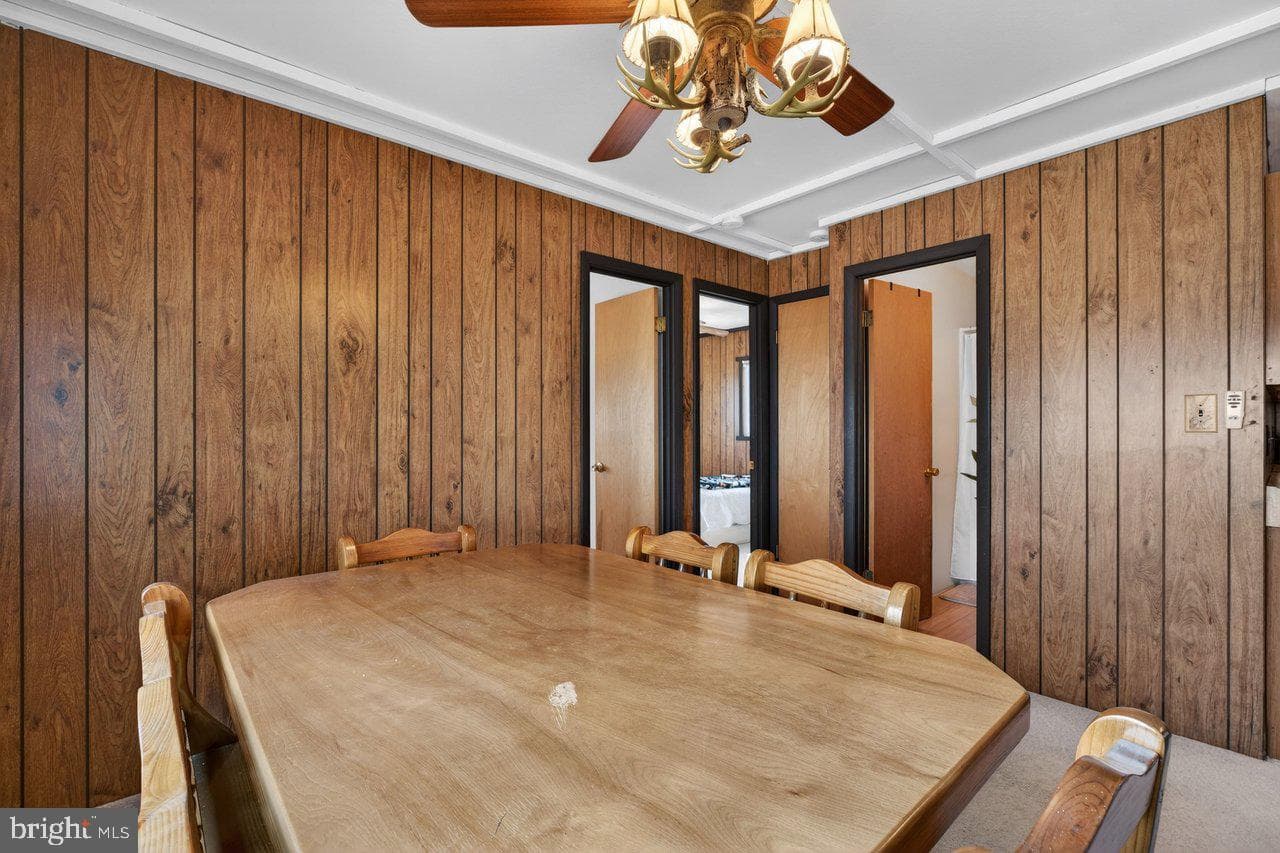 137 Sandstone Lane photo 12