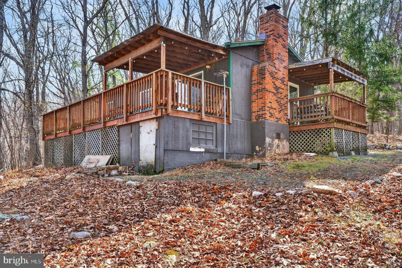 137 Sandstone Lane photo 26
