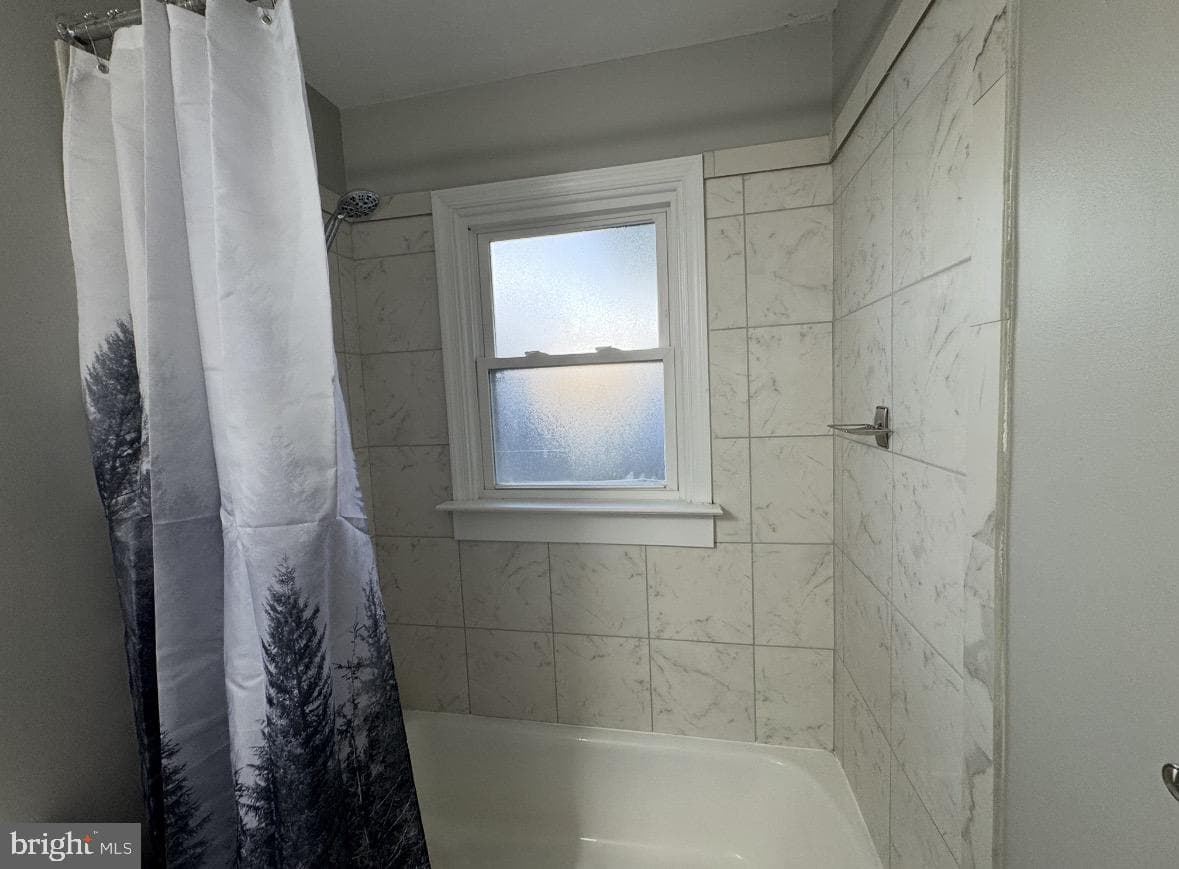 156 N Funk Street photo 28