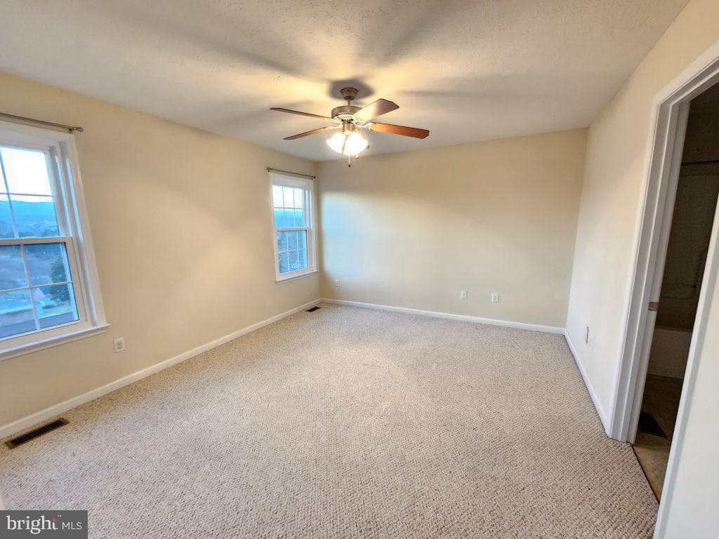 407 Stonewall Street photo 12