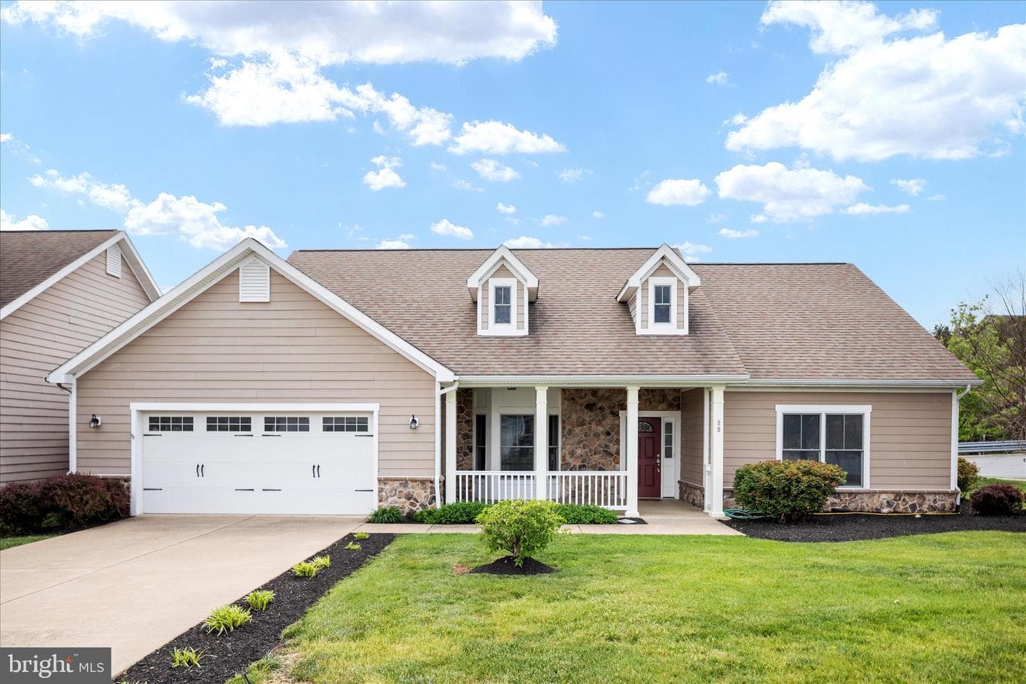 88 Signal Knob Cottage Drive