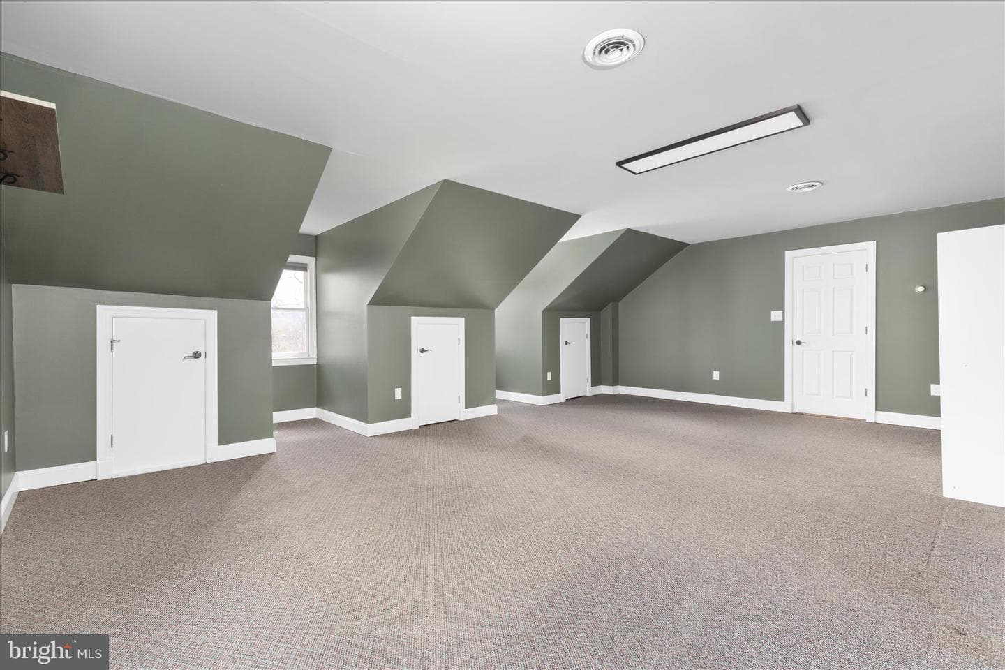 203 Oak Hill Drive photo 30