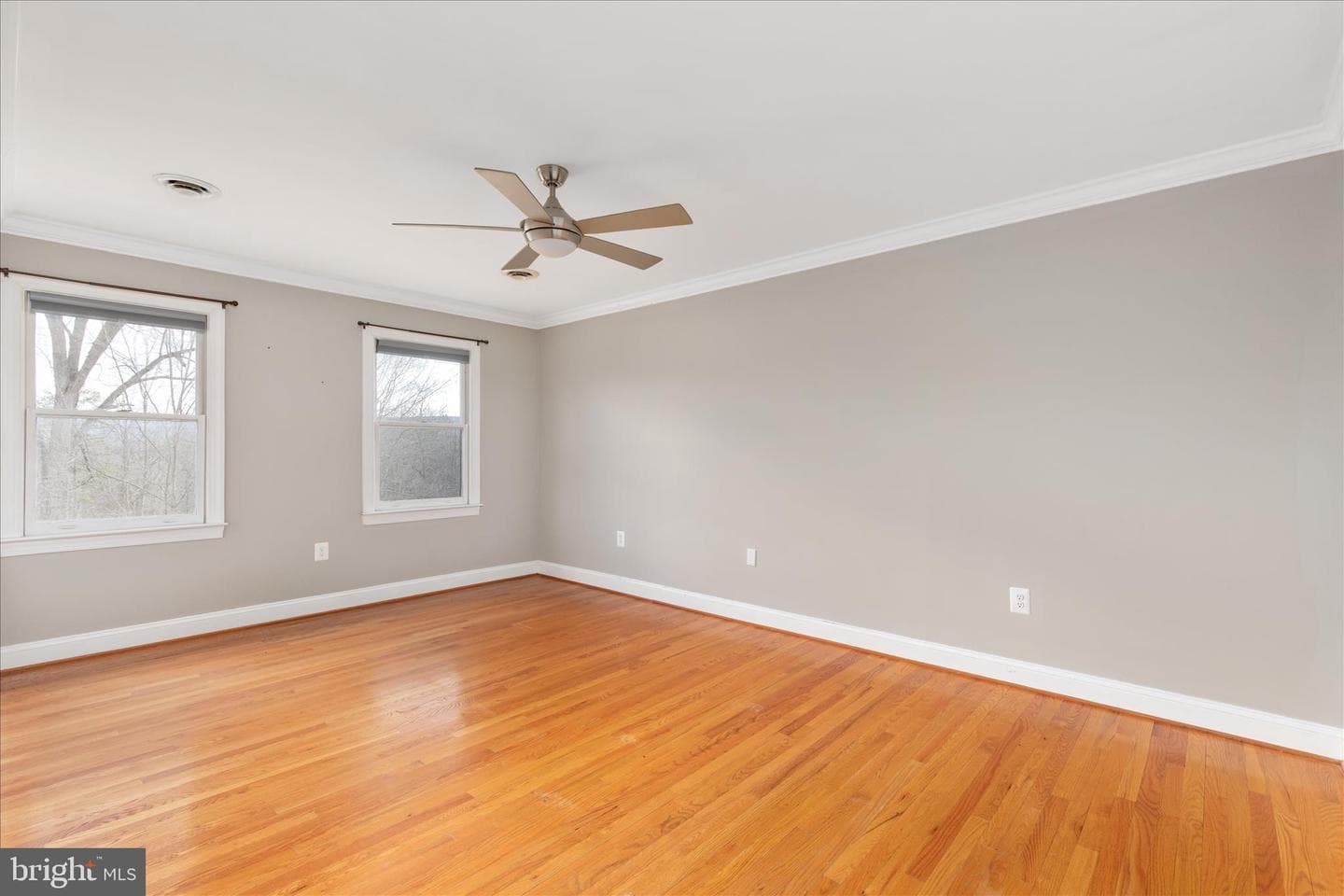 203 Oak Hill Drive photo 35