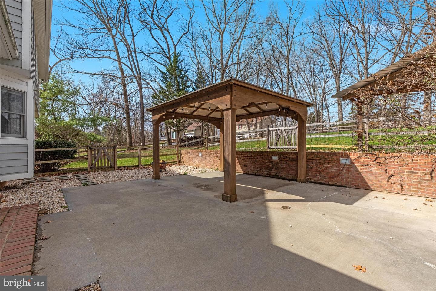 203 Oak Hill Drive photo 48