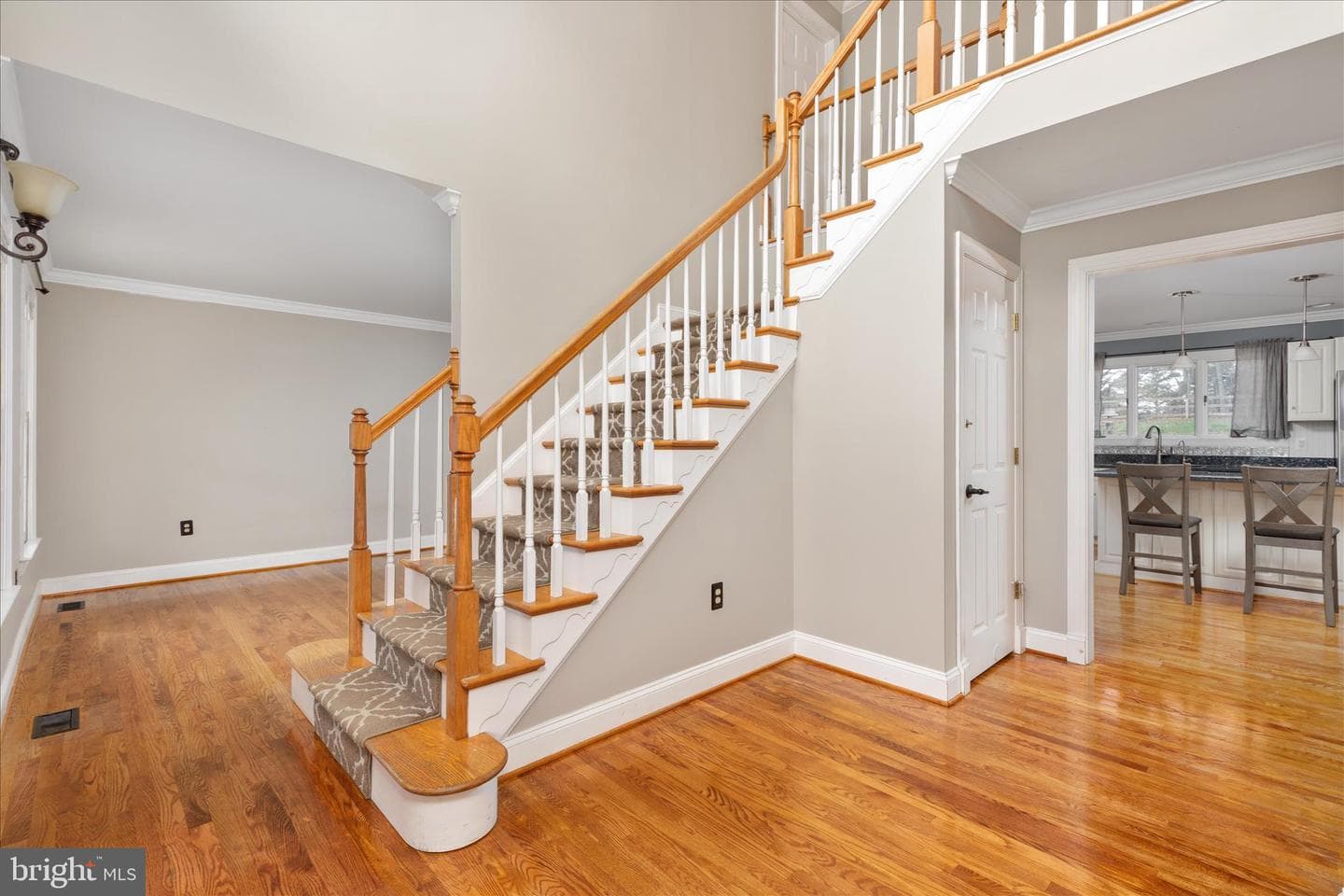 203 Oak Hill Drive photo 8