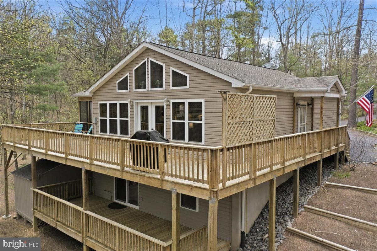 247 Dogwood Drive photo 3
