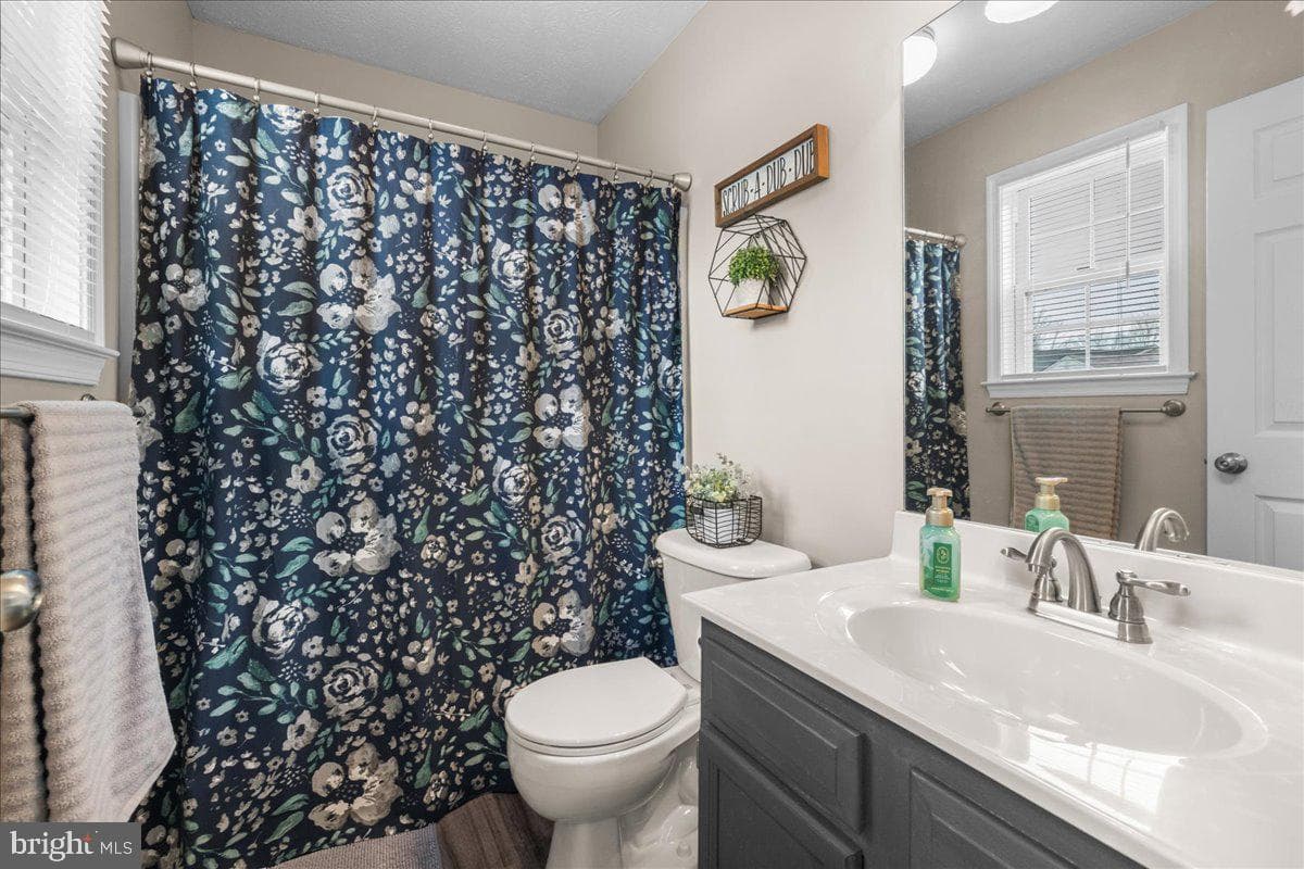 36 Ellen Drive photo 12