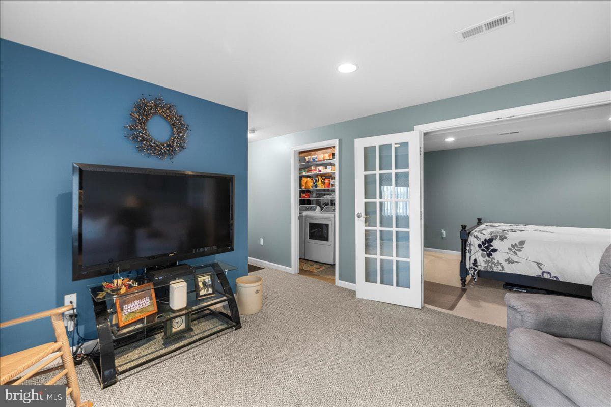 36 Ellen Drive photo 16