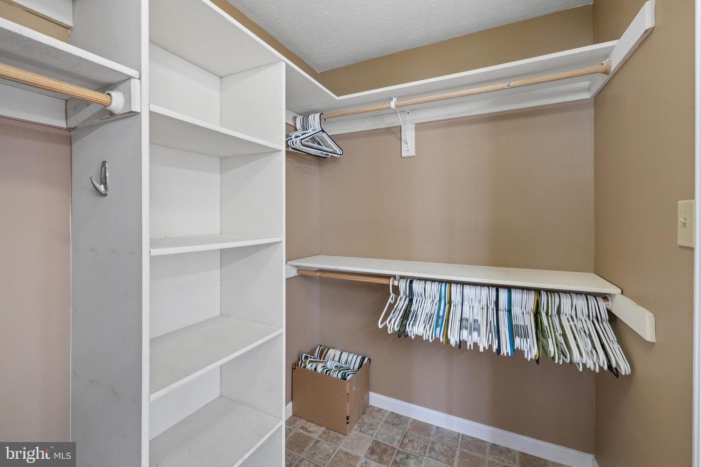 41 Deaken Circle #b-6 photo 38