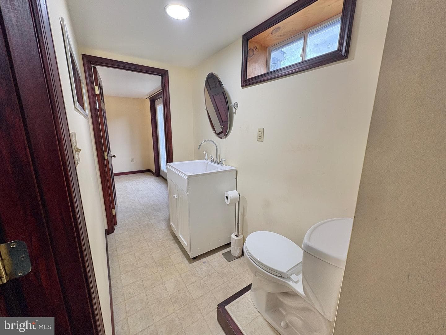 1604 S Ox Road photo 21