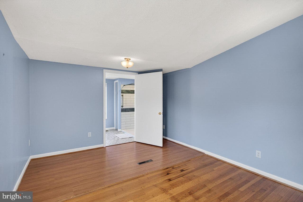 5233 Boxwood Drive photo 15