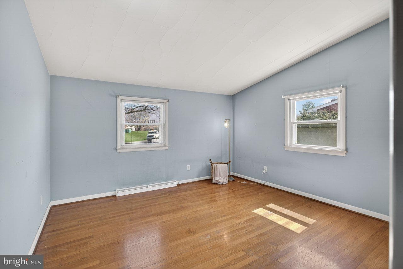 5233 Boxwood Drive photo 23