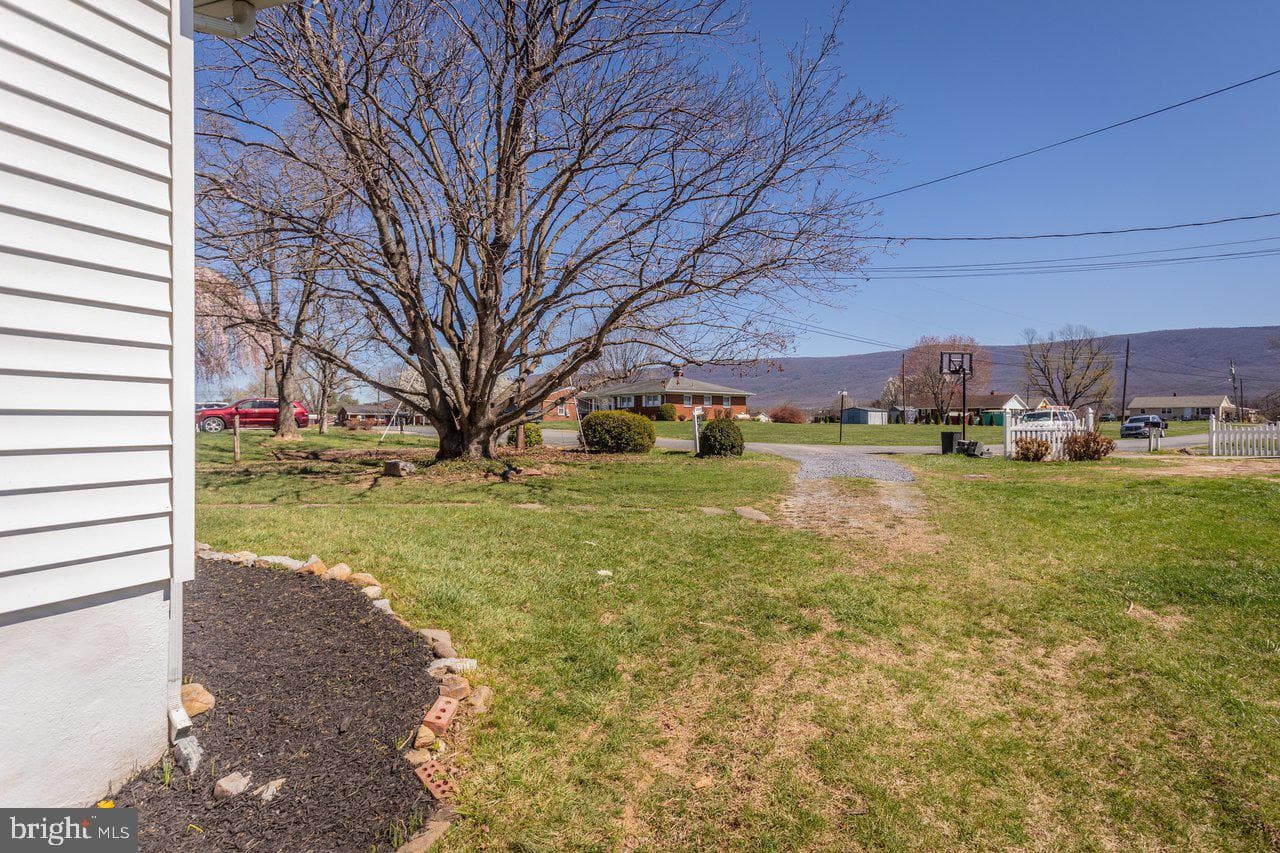 5233 Boxwood Drive photo 37