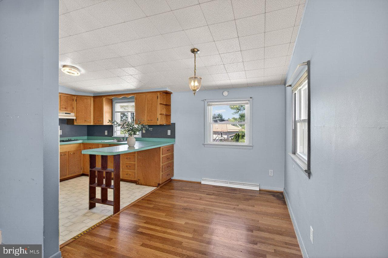 5233 Boxwood Drive photo 7