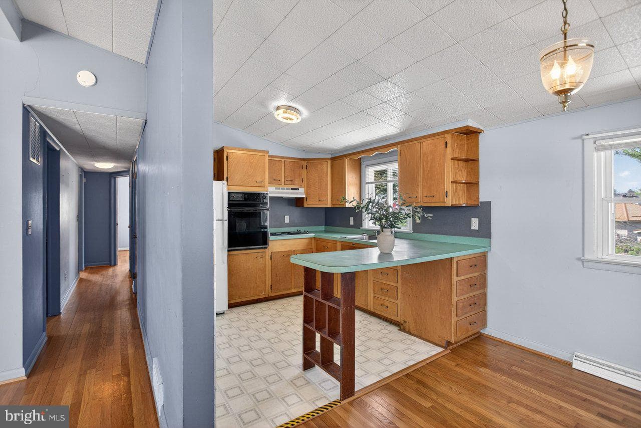 5233 Boxwood Drive photo 8