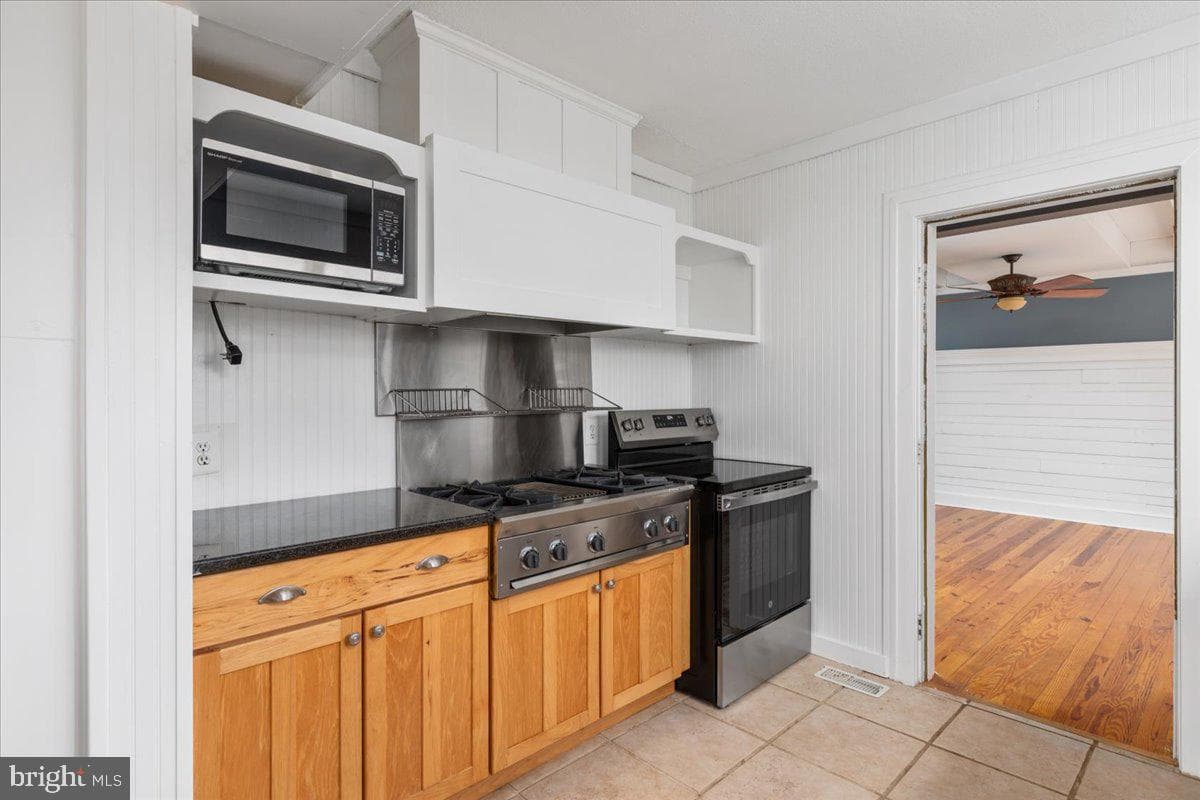 2114 E Lee Highway photo 22