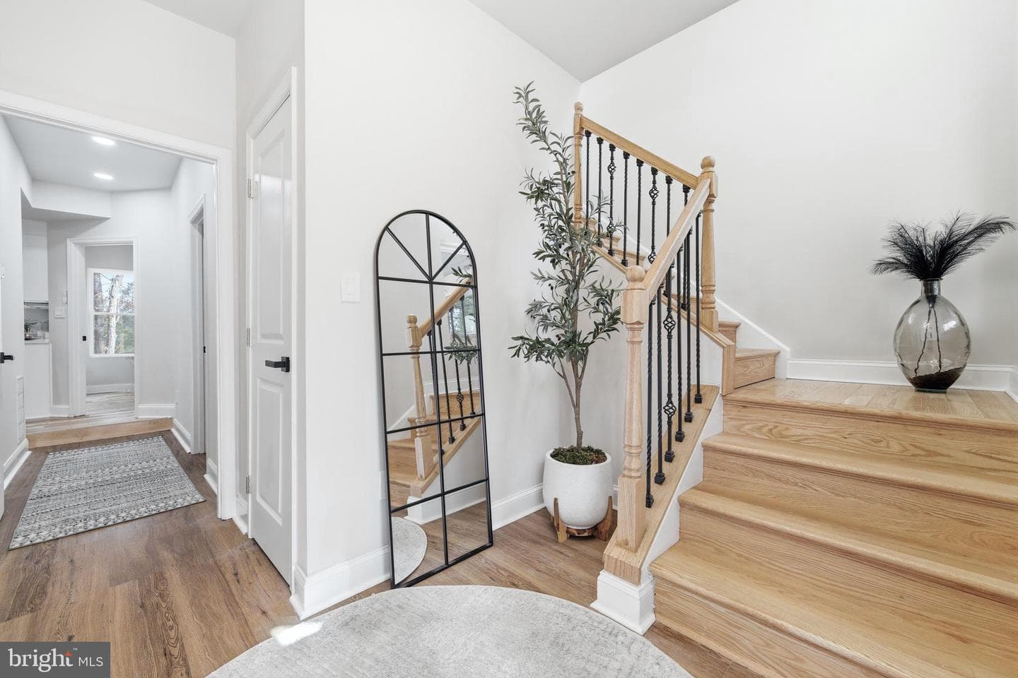 1034 Greenview photo 38