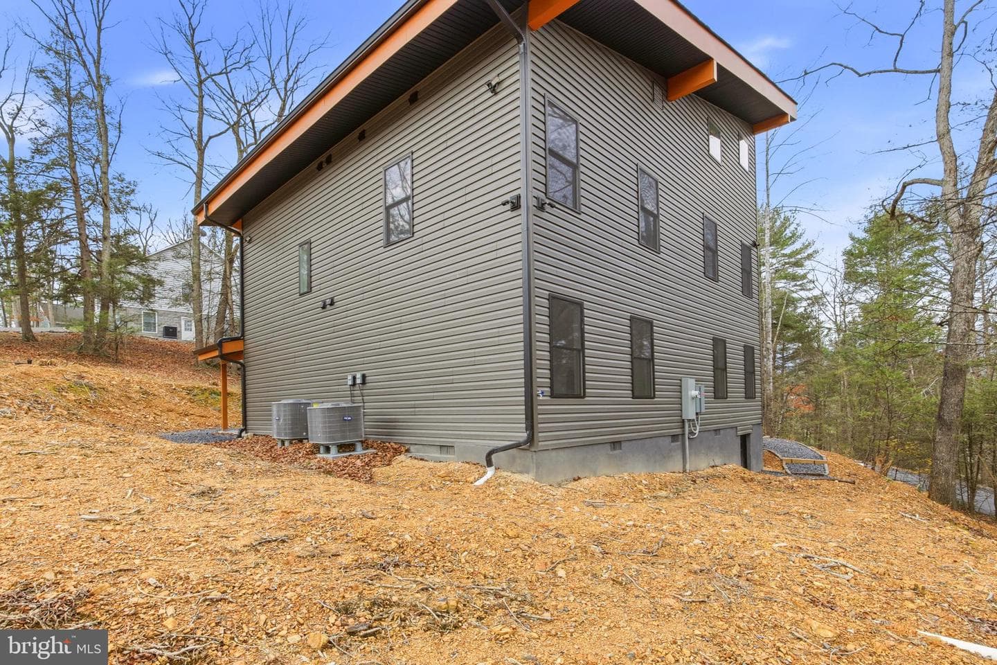 1034 Greenview photo 72