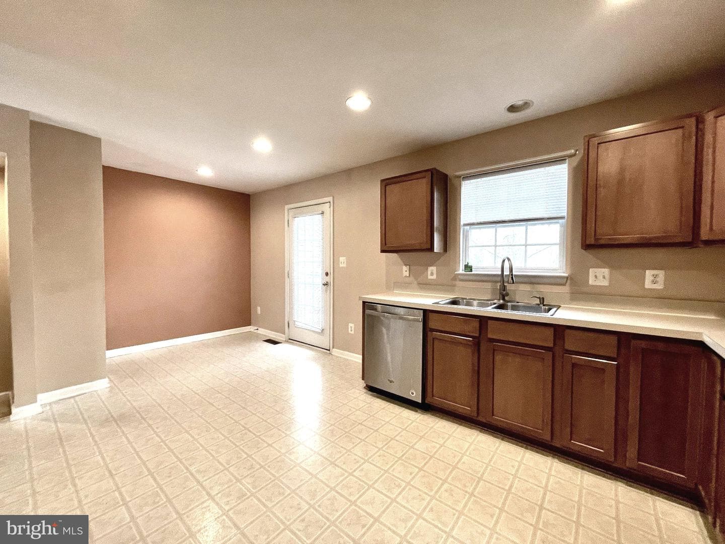 1313 Pendleton Lane photo 7