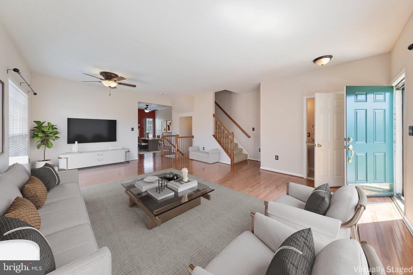 137 Oxbow Drive photo 4