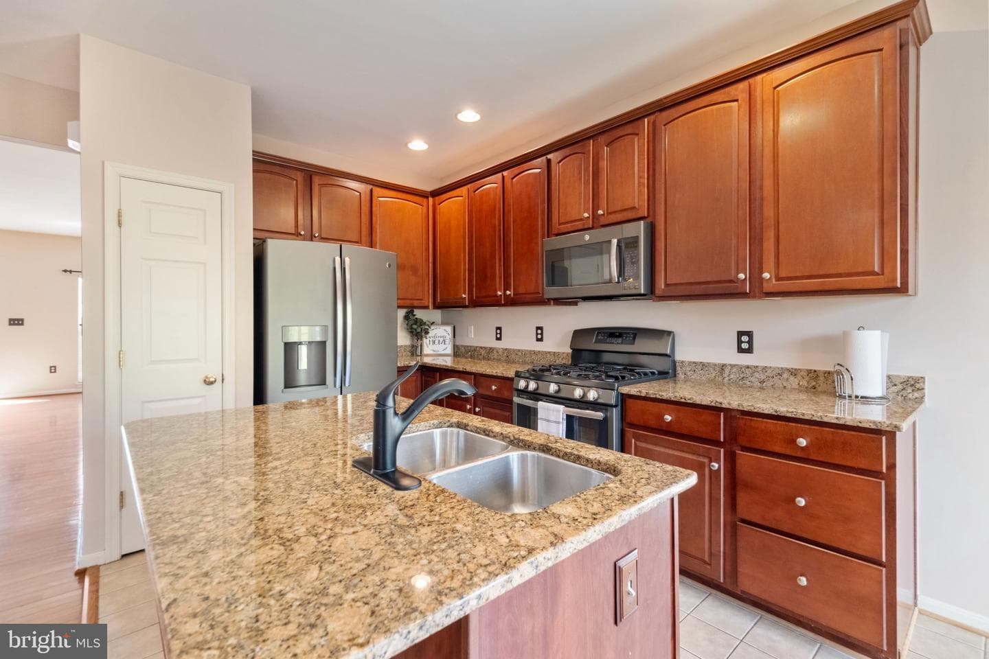137 Oxbow Drive photo 6