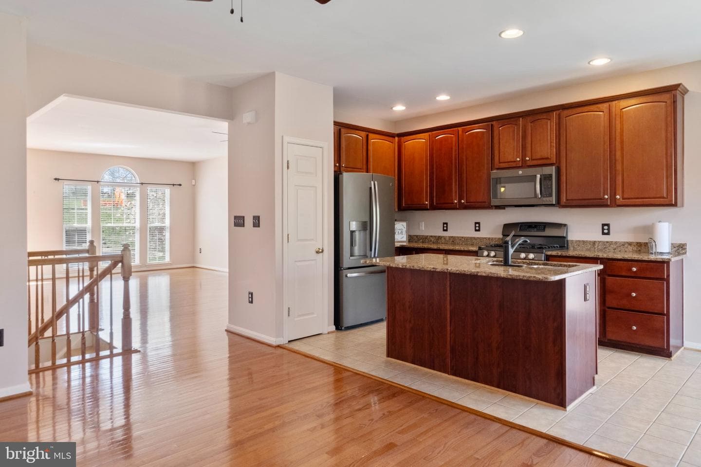137 Oxbow Drive photo 9