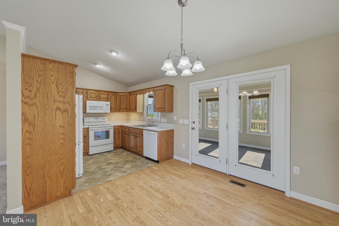 515 Hollingsworth Road photo 7