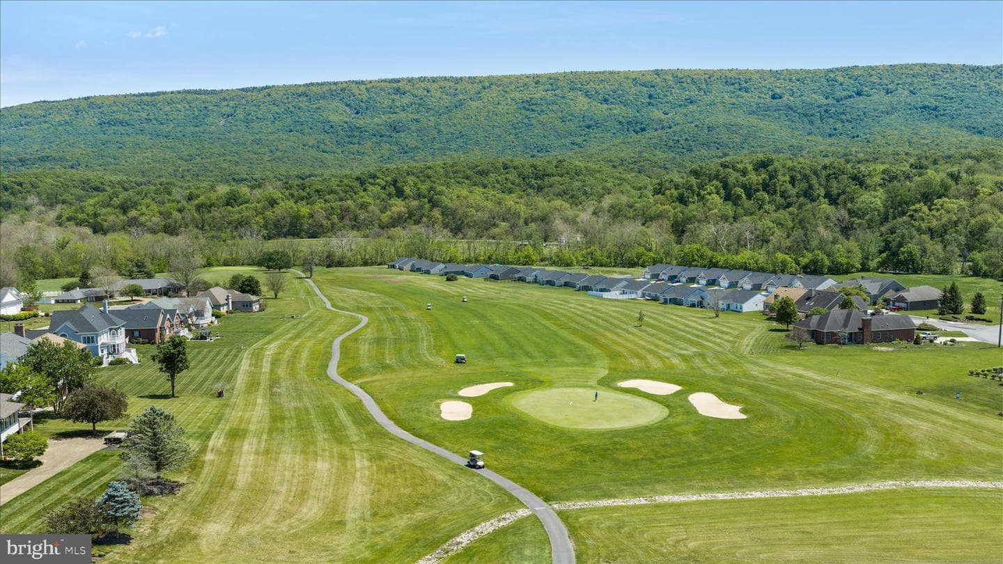139 Tee Court photo 77