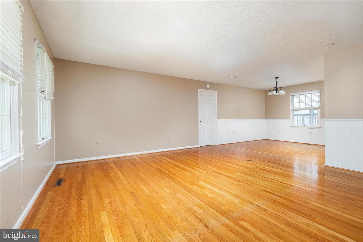 590 Fulton Drive photo 5