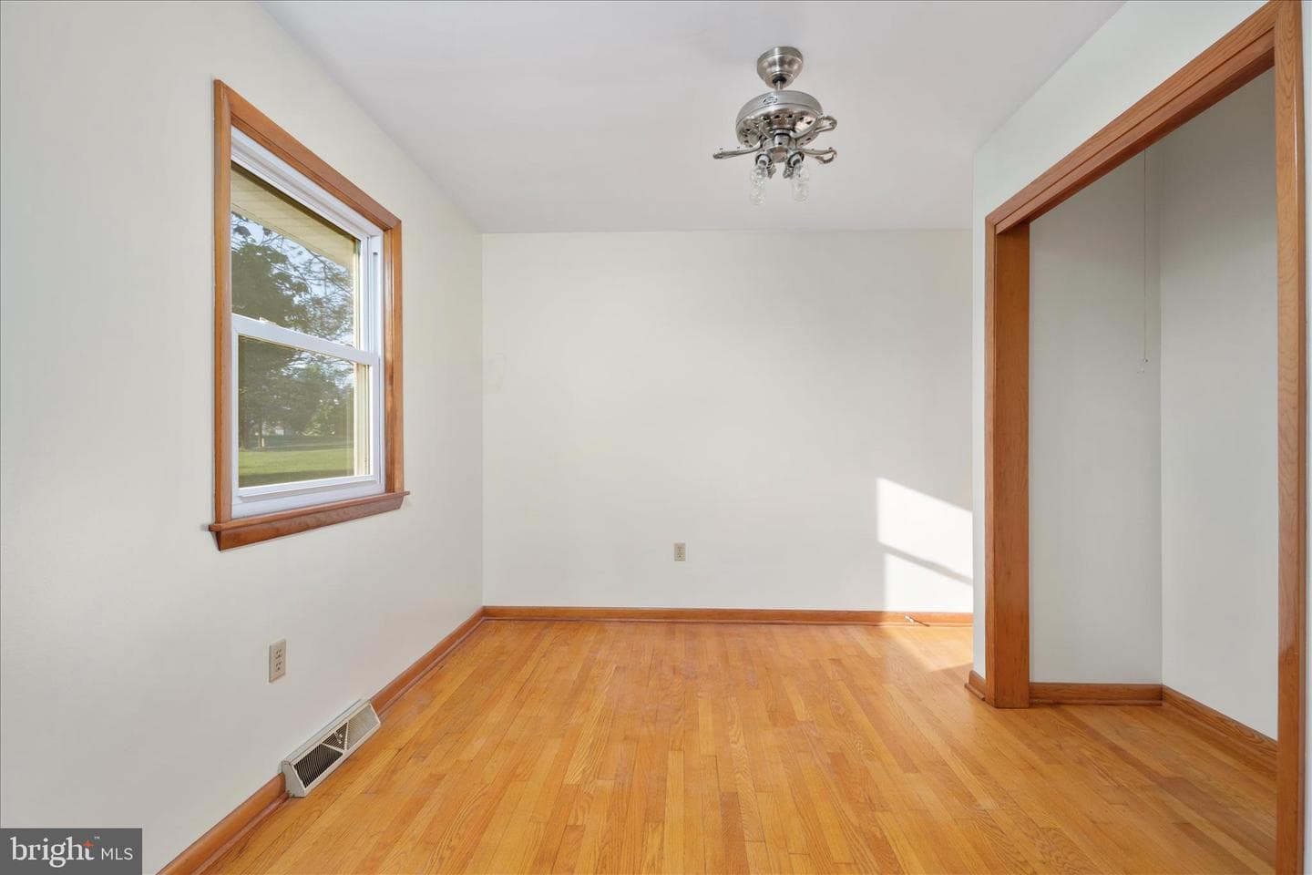 16620 Old Valley Pike photo 10