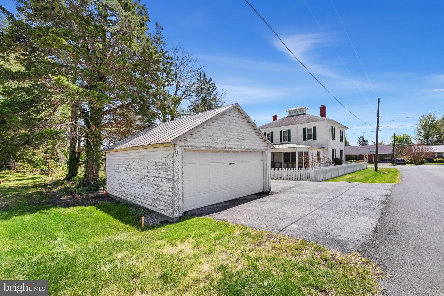 394 W King Street photo 18