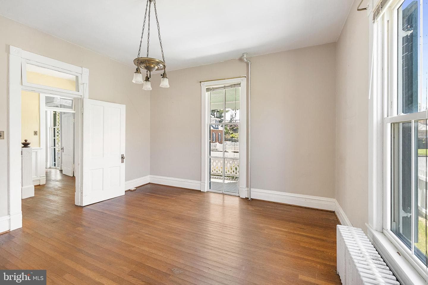394 W King Street photo 27