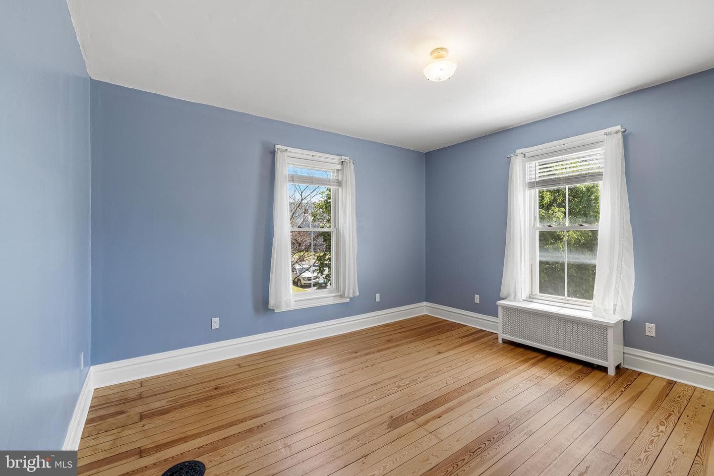 394 W King Street photo 60