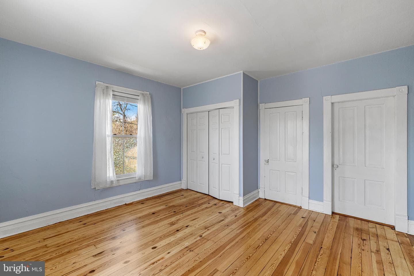 394 W King Street photo 65