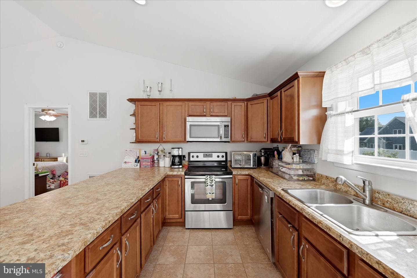 162 S Loudoun Street photo 14