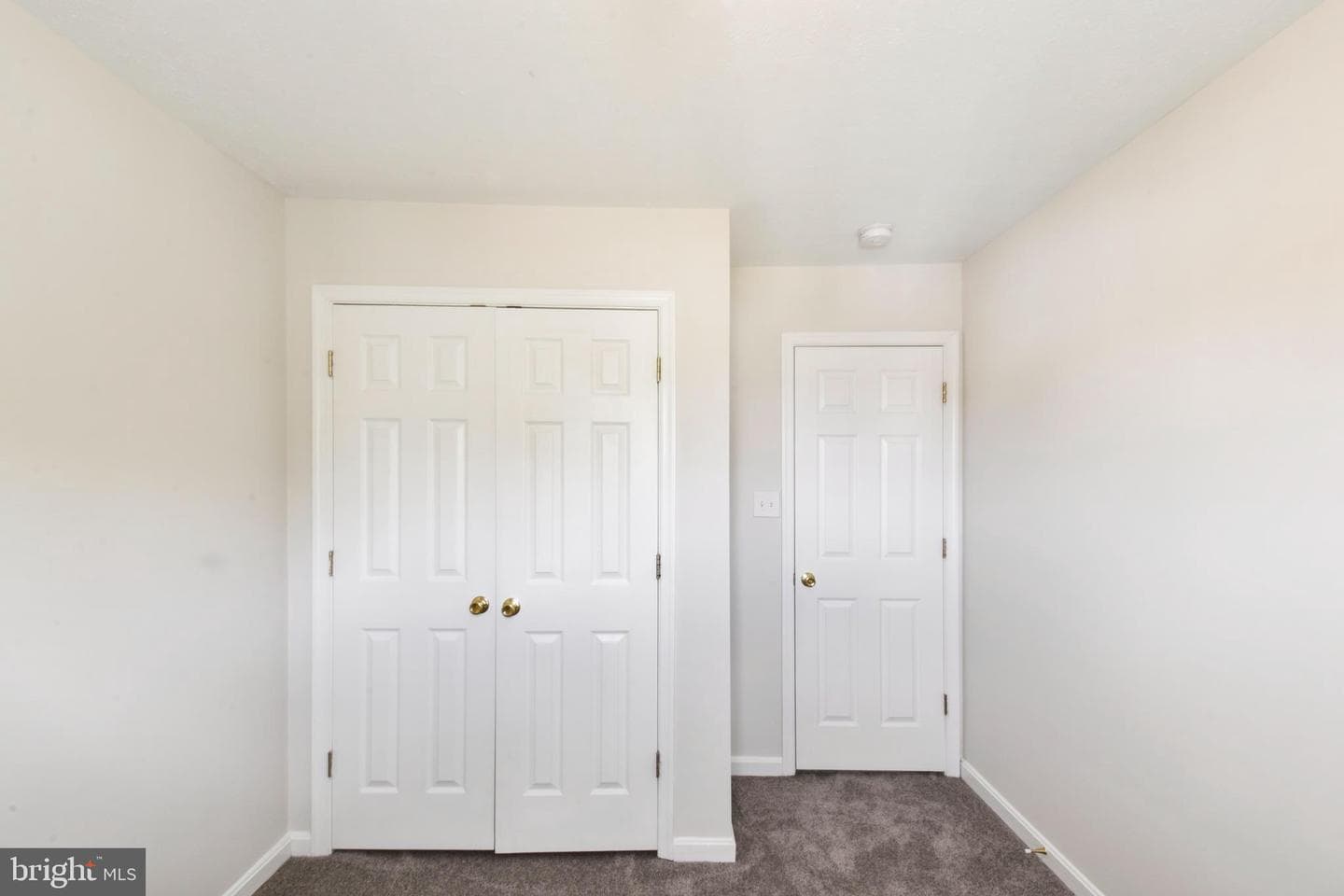 577 Ash Street photo 15