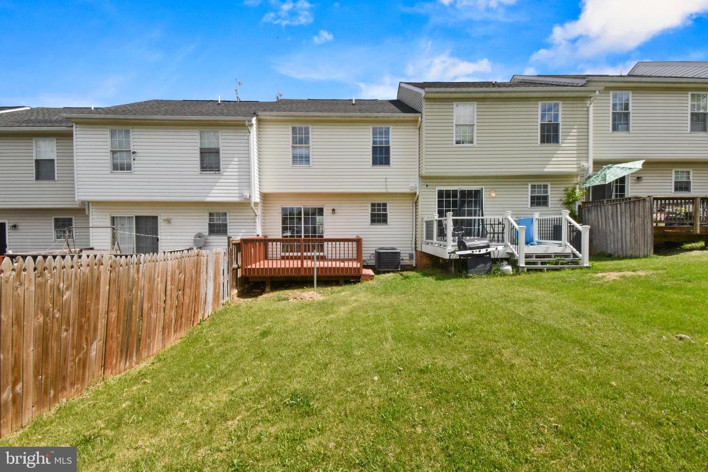 577 Ash Street photo 18
